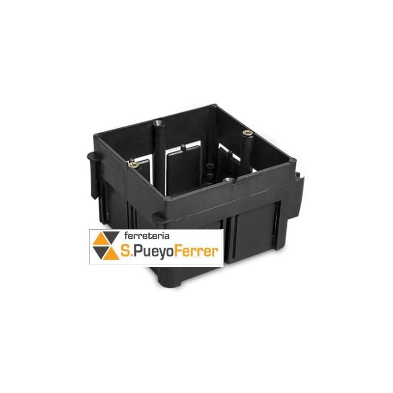 CAJA EMPOTRAR ENLAZABLE CUADRADA 66X66X41MM